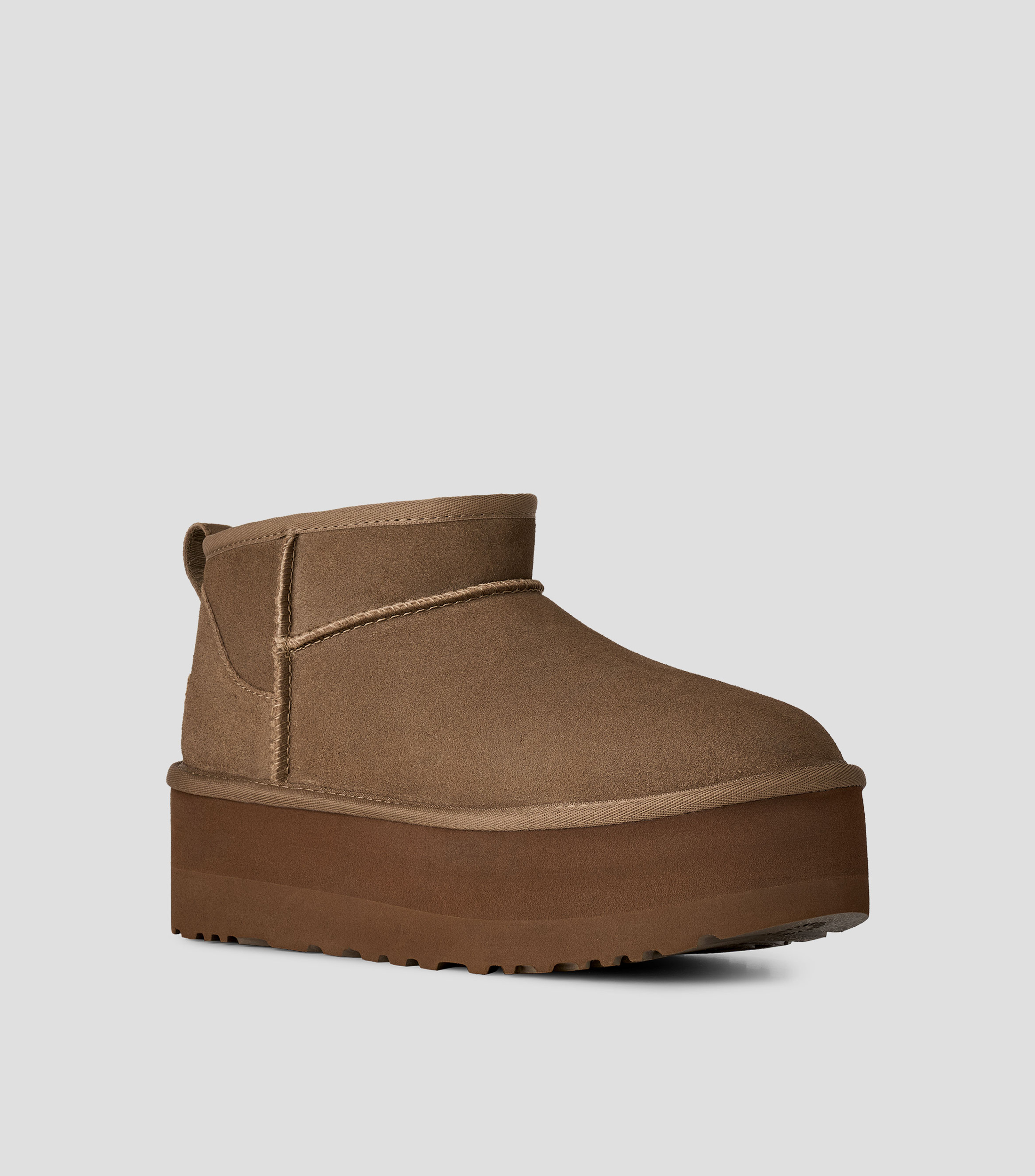 Botines Classic Ultra Mini Platform de gamuza con plataforma Mujer